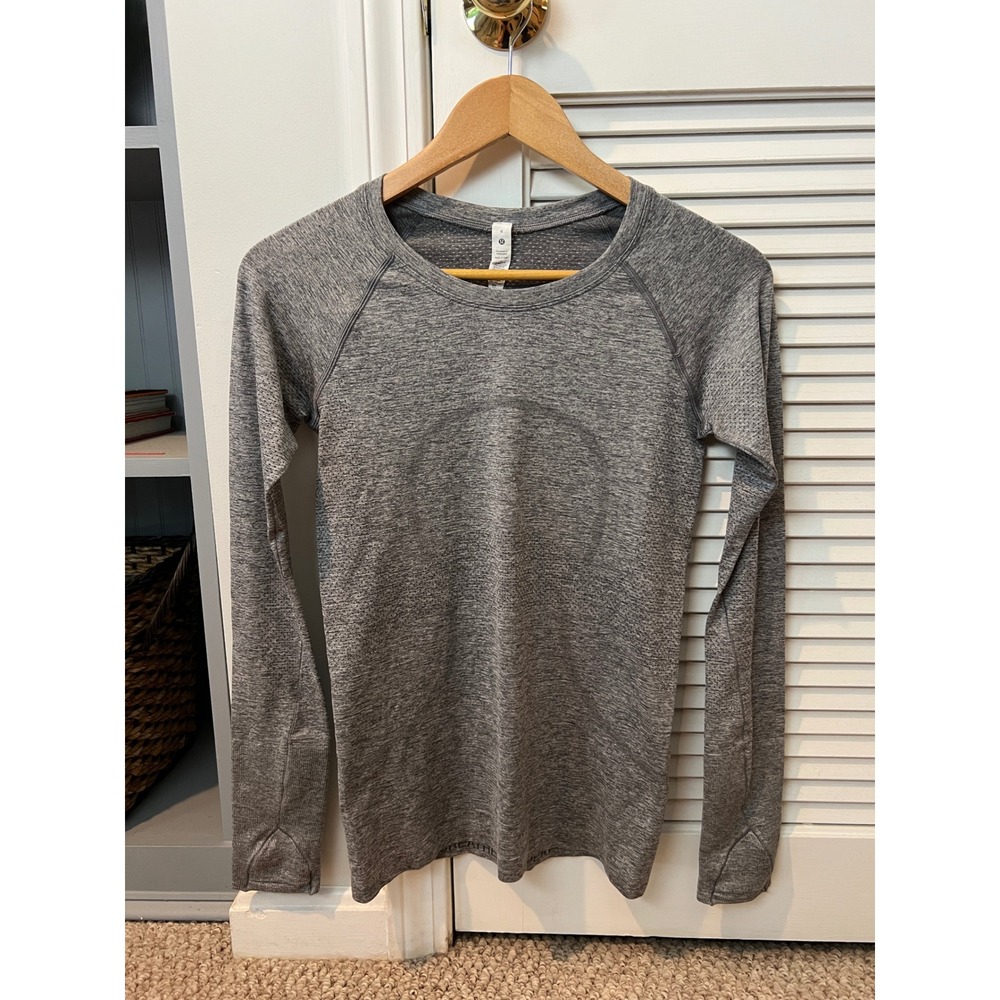 Lululemon Swiftly Tech Long Sleeve Slate/White Athletic Workout Size 6
